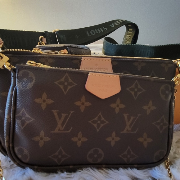 MULTI POCHETTE ACCESSORIES MONOGRAM - Picture 2 of 15